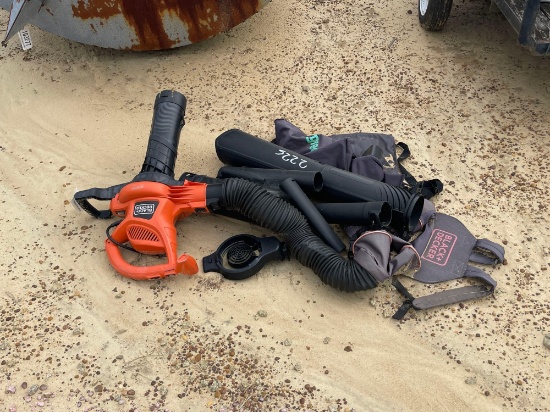 2225 - BLACK AND DECKER BLOWER - VACUUM