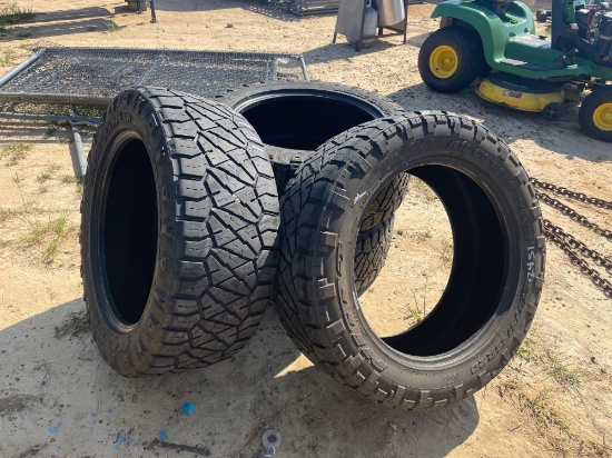 2451 - 4 - RIDGE GRAPPLER TIRES LT275/55R20