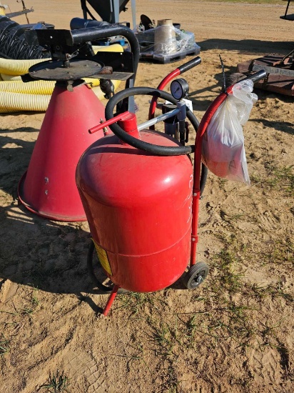 2739 - NEW CENTRAL PNEUMATIC SAND BLASTER