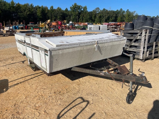 2786 - 15' OLD POP UP CAMPER TRAILER