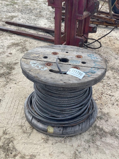 2853 - ROLL OF 5/8 RED STRAIN 400' CABLE