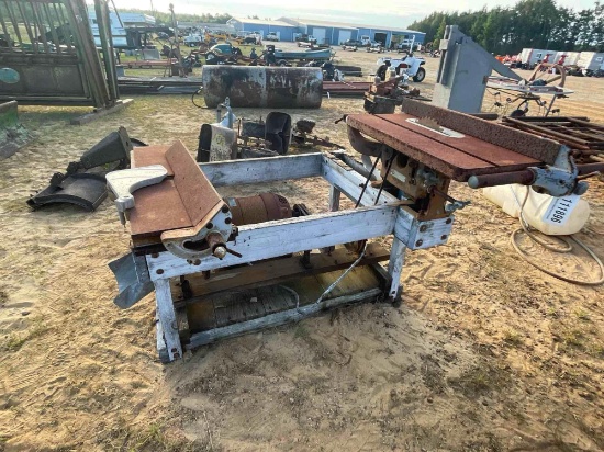 2948 - DELTA MILWAUKEE SAW