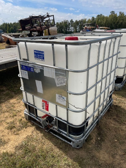 2983 - 320 GAL POLY TOTES