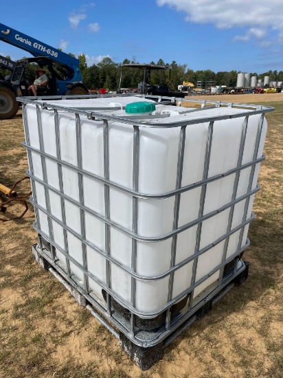 2985 - 320 GAL POLY TOTES