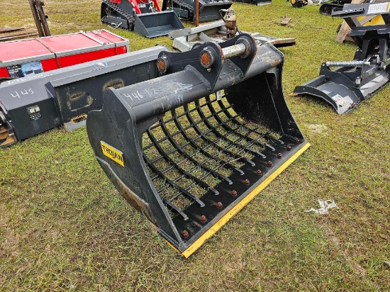 446 - TROJAN 60" SKELETON BUCKET OF 65 MM PEAS