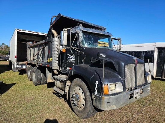 780 - 2001 KENWORTH CAB TRUCK