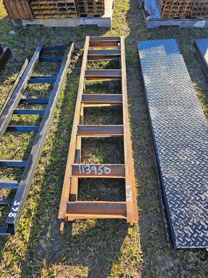 864 - PAIR OF 6' TRAILER RAMPS