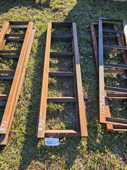 870 - PAIR OF 5' TRAILER RAMPS