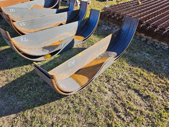 879 - 2 - PLATE STEEL DUAL AXLE FENDERS
