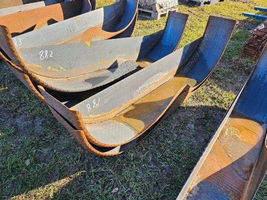 881 - 2 - PLATE STEEL DUAL AXLE FENDERS