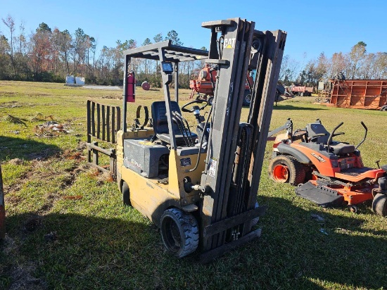 919 - ABSOLUTE - CATERPILLAR WHAREHOUSE FORKLIFT