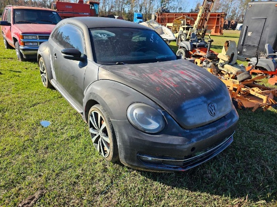 927 - ABSOLUTE - 2012 VOLKSWAGEN BEETLE