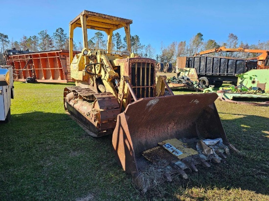 947 - ABSOLUTE - CAT 955L TRACK LOADER