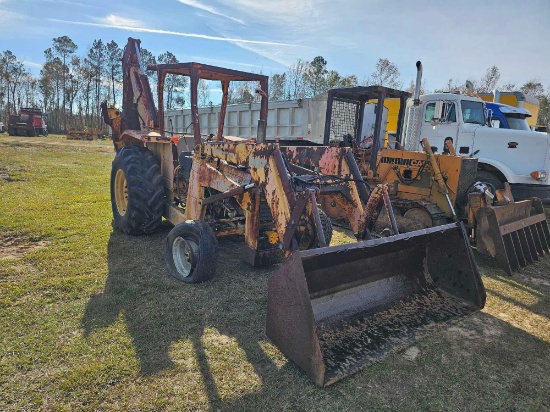 965 - MASSEY FERGUSON 30E BACKHOE LOADER