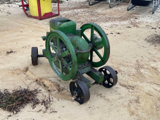 1504 - JOHN DEERE HIT & MISS ENGINE