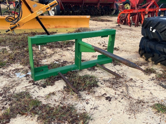 1517 - 4' JOHN DEERE HAY SPEAR