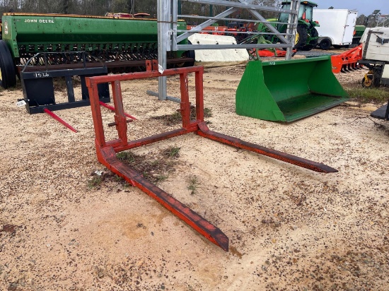 1525 - 3PT HITCH HAY FORKS