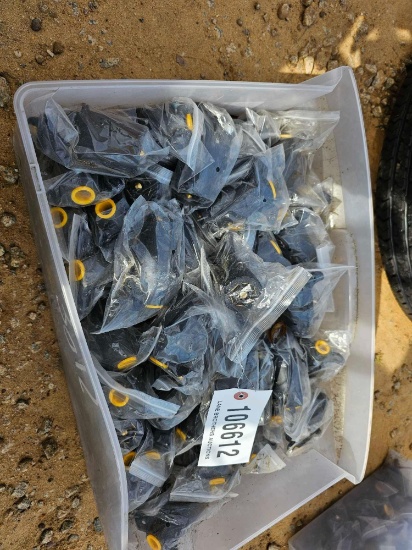 3012 - ABSOLUTE - BOX OF FEMALE ELECTRICAL PLUGS