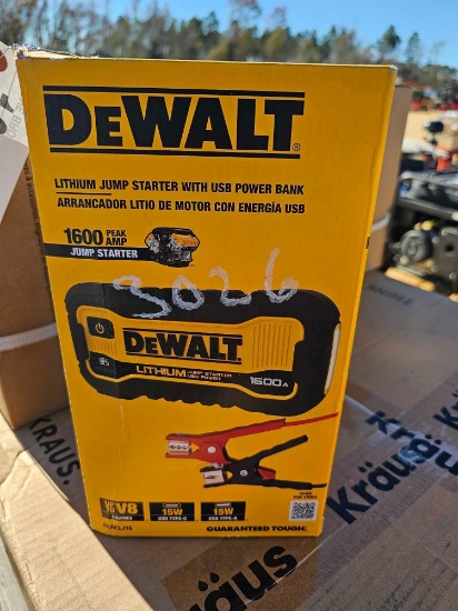 3026 - ABSOLUTE - DEWALT 1600 AMP JUMP STARTER