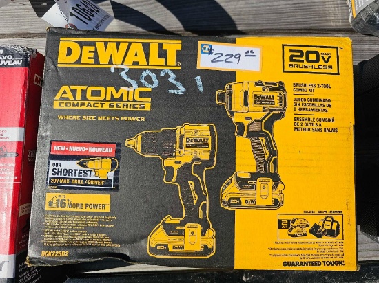 3031 - ABSOLUTE - DEWALT 20 VOLT 2 TOOL COMBO