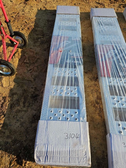 3104 - NEW PAIR OF 6' ALUM RAMPS