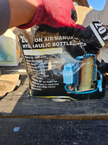 3148 - ABSOLUTE - 20 TON AIR HYDRAULIC JACK