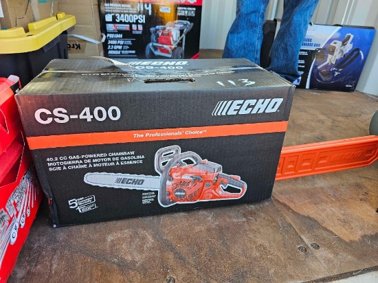 113 - ABSOLUTE - ECHO CS-400 18" CHAIN SAW