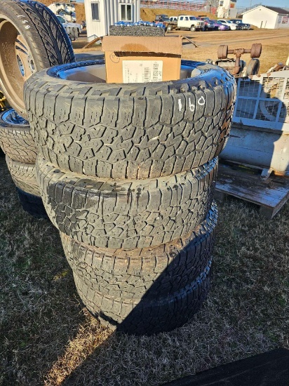 160 - 4 - 275/60 R20 TIRES