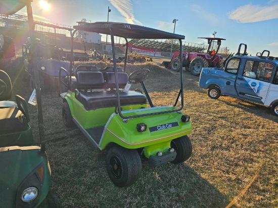 398 - CLUB CAR GAS GOLF CART