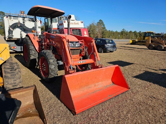 583 - KUBOTA M7060 4WD TRACTOR