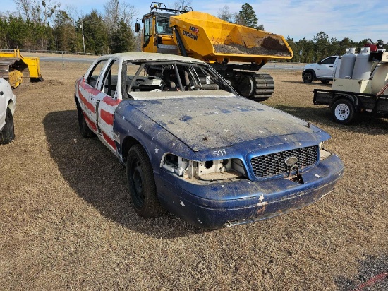599 - CROWN VIC COMPLETE RACE CAR