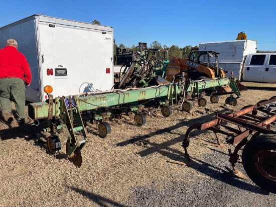 609 - JOHN DEERE 6 ROW CULTIVATOR