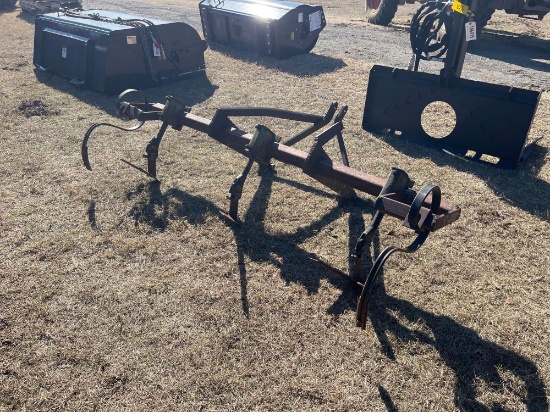 660 - 2 ROW CULTIVATOR