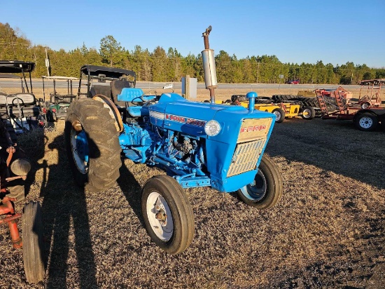 686 - FORD 2000 TRACTOR