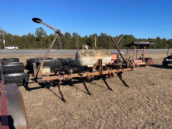 697 - KMC 4 ROW SUBSOILER RIPPER
