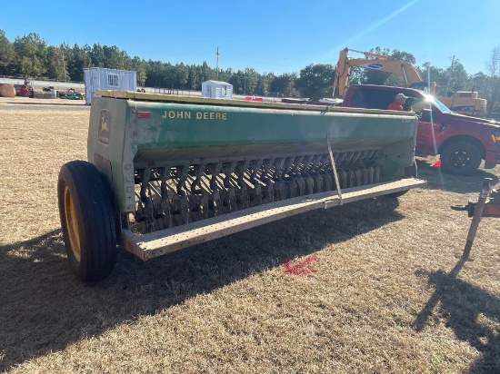 763 - JOHN DEERE 8300 GRAIN DRILL