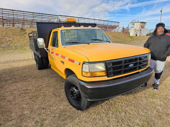 782 - 1997 FORD F450 TRUCK