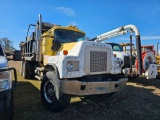 517 - 1986 MACK TRUCK