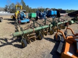 624 - JOHN DEERE 4 ROW CULTIVATOR W/ SHIELD