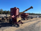 698 - NEW HOLLAND 353 FEED MILL