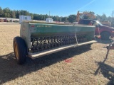 763 - JOHN DEERE 8300 GRAIN DRILL