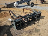 689 - J.D. STYLE HYDRAULIC HAY BALE SQUEEZE