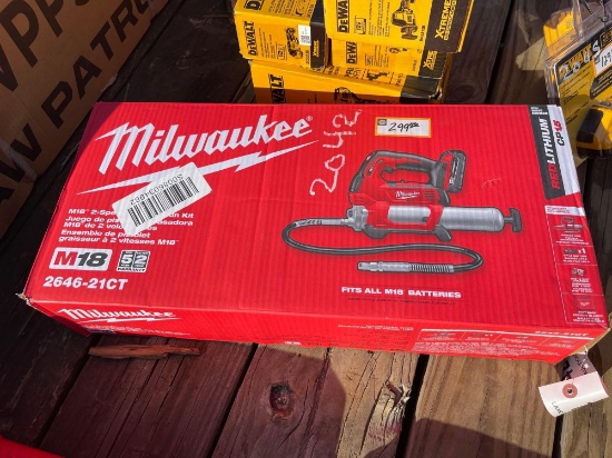2042 - MILWAUKEE M18 GREASE GUN ONLY