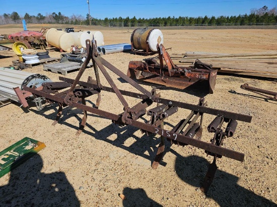 2157 - 7-SHANK CHISEL PLOW