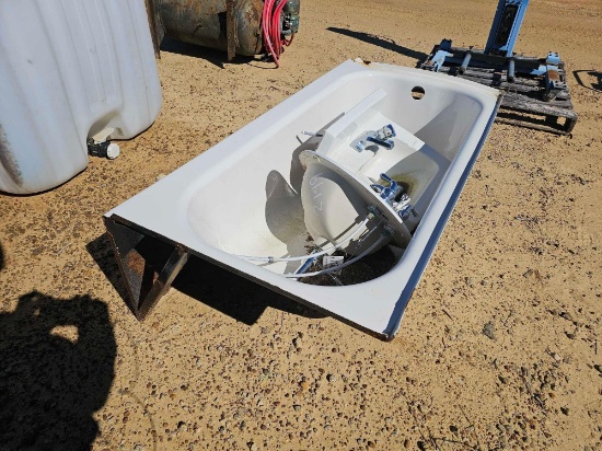 2199 - TUB & 2 SINKS