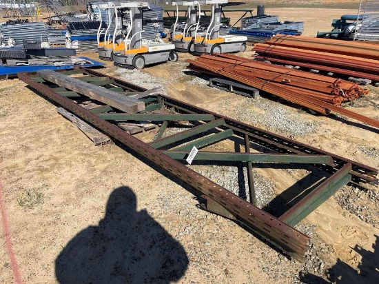 2325 - 2 - 42" X 216' SHELVING UP RIGHTS