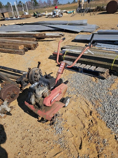 2386 - YARD MASTER FRONT TINE TILLER