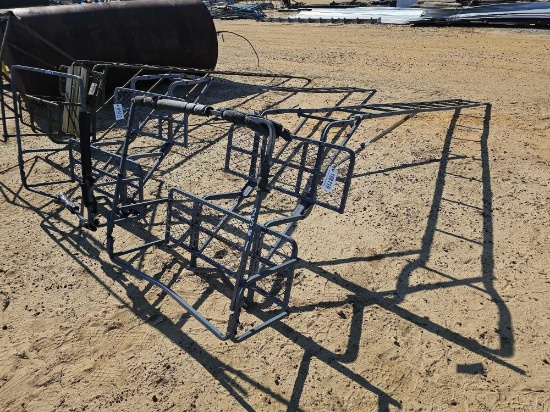 2501 - 13' LEAN TO DEERE STAND