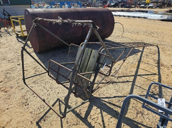 2503 - 13' LEAN TO DEERE STAND