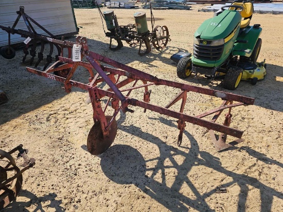 2522 - 1 - ROW CULTIVATOR
